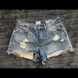 Cotton On Mid Saturday Distressed Shorts